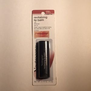 Neutrogena Revitalizing Lip Balm